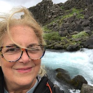 Meet your Posher, Abbe